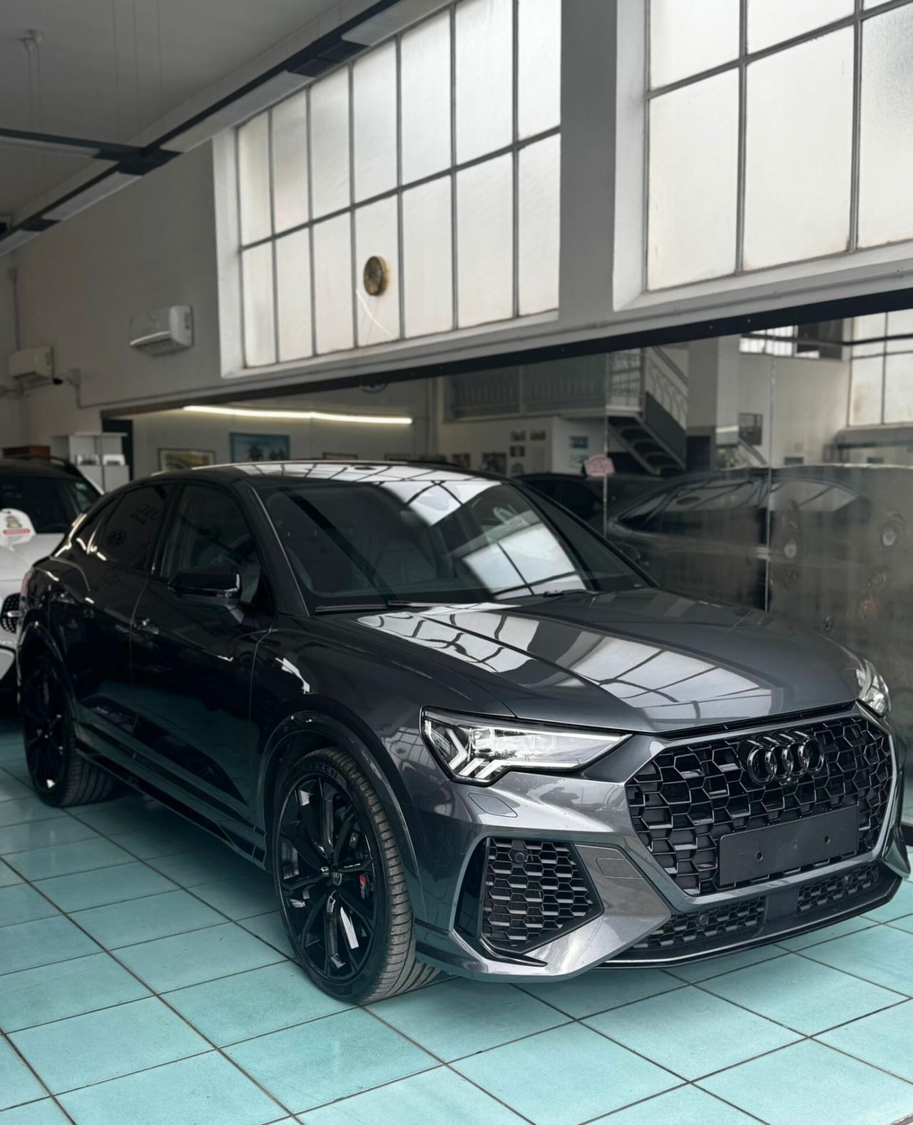 Audi Q3 RS SPB quattro S tronic Sline