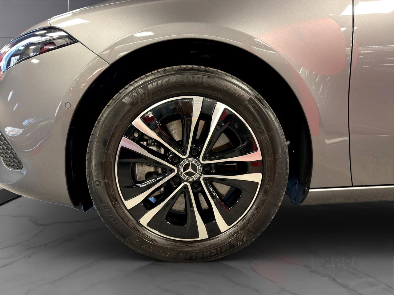 Mercedes A 250 e Plug-In-Hybrid Progressive Advanced Speedshift DCT AMG 8G