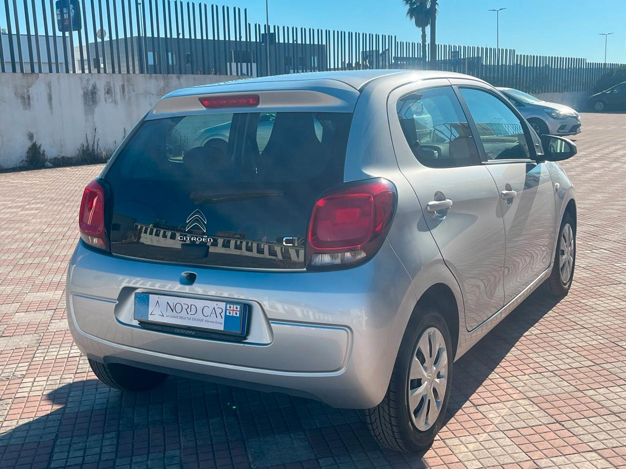 Citroën C1 Shine 1.0 VTi 72 CV – 5 Porte, Ideale Neopatentati e Città