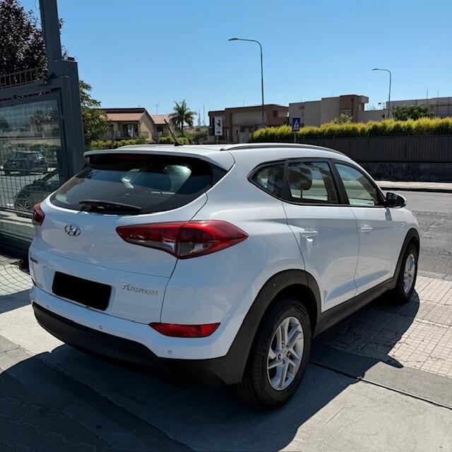 Hyundai Tucson 1.7 CRDi Sound Edition