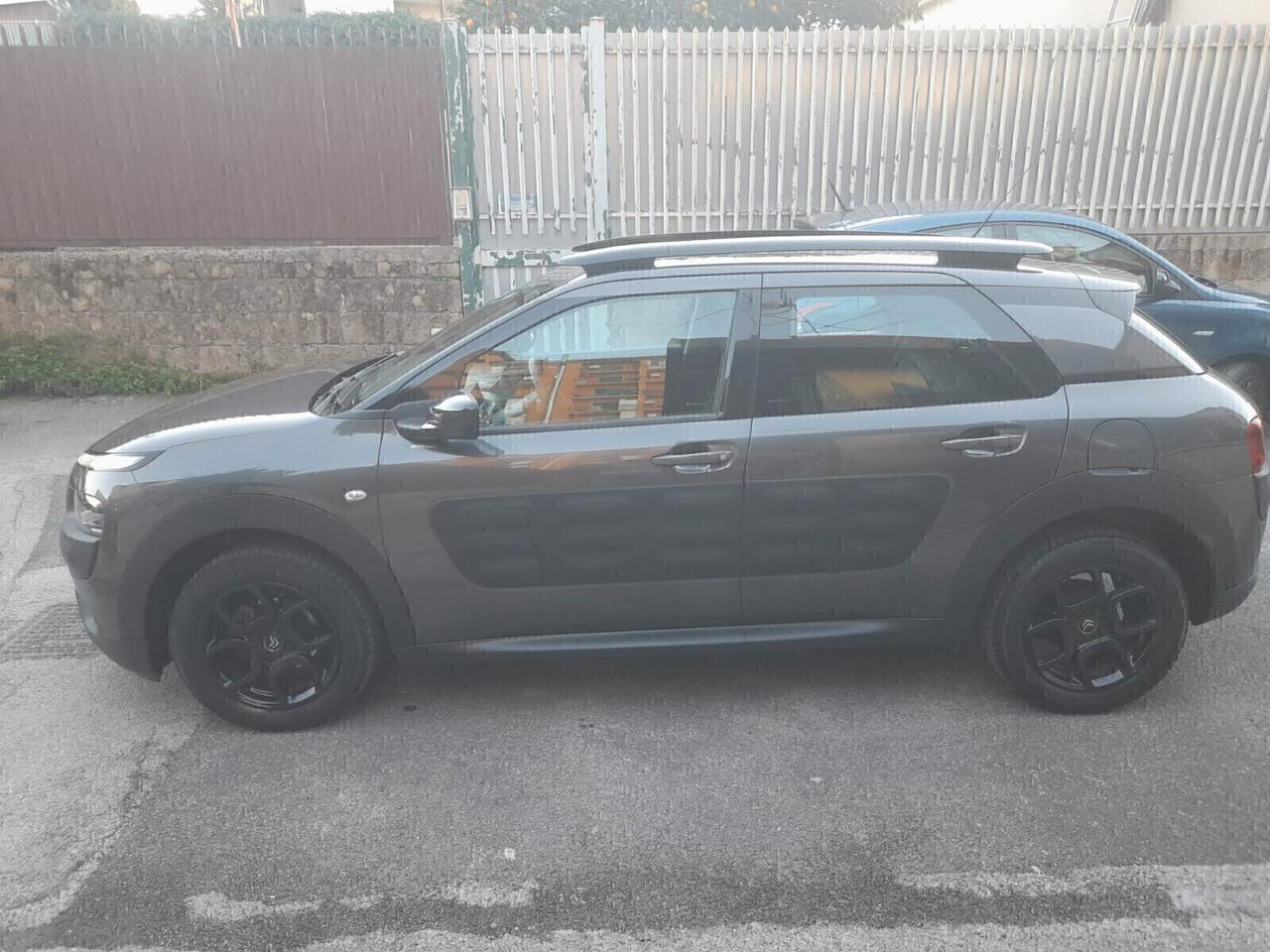 Citroen C4 Cactus PureTech 82 Shine