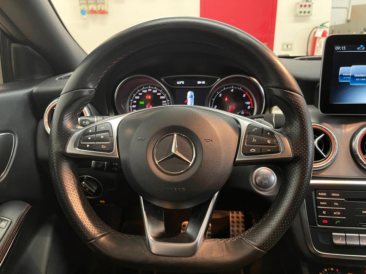 Mercedes-benz CLA 200 d Shooting Brake Premium AMG-Ok Neopat-LEGGI SOTTO
