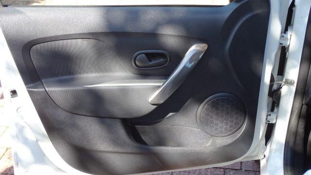 DACIA Sandero 1.2 75CVn cerchi in lega, Neopatentati, Garanzia..
