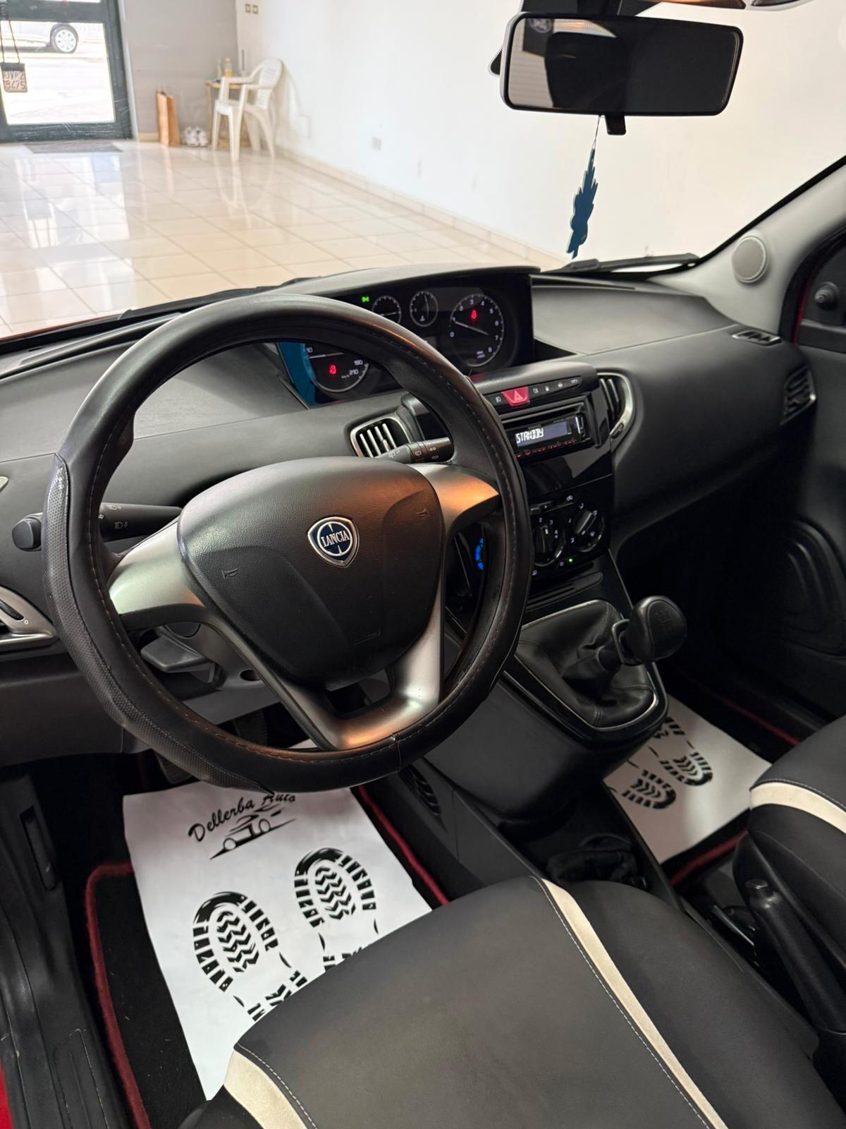 Lancia Ypsilon 1.2 69 CV 5 porte GPL Ecochic Gold