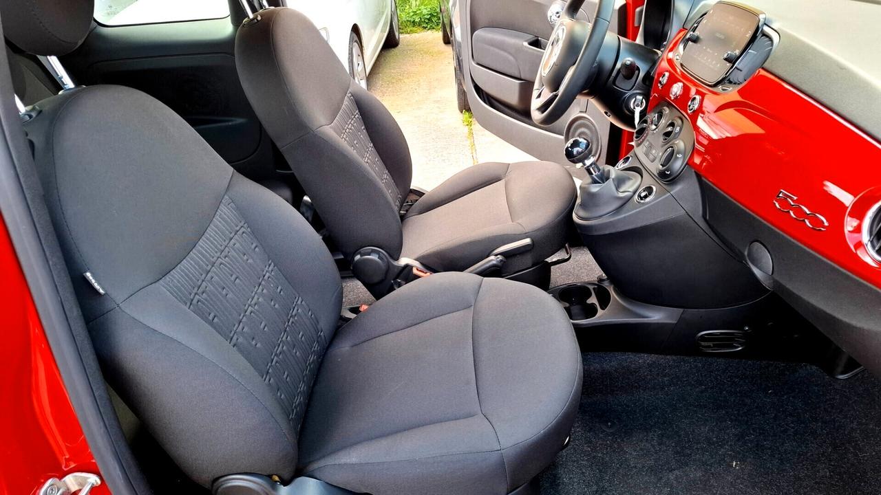 FIAT 500 1.0 Hybrid Red 15000km