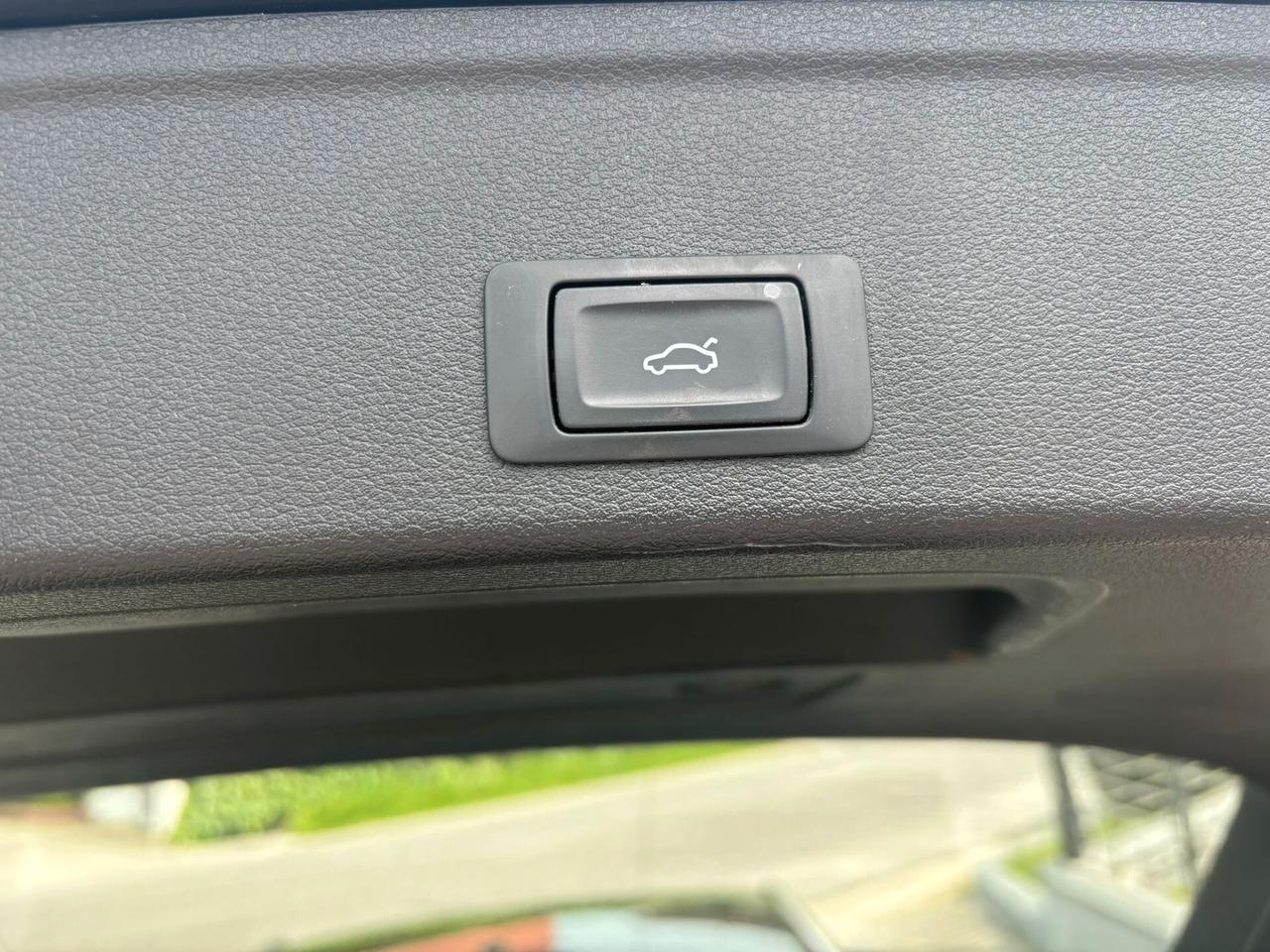 Audi A4 Avant 2.0 TDI 190 CV ultra S tronic Sport
