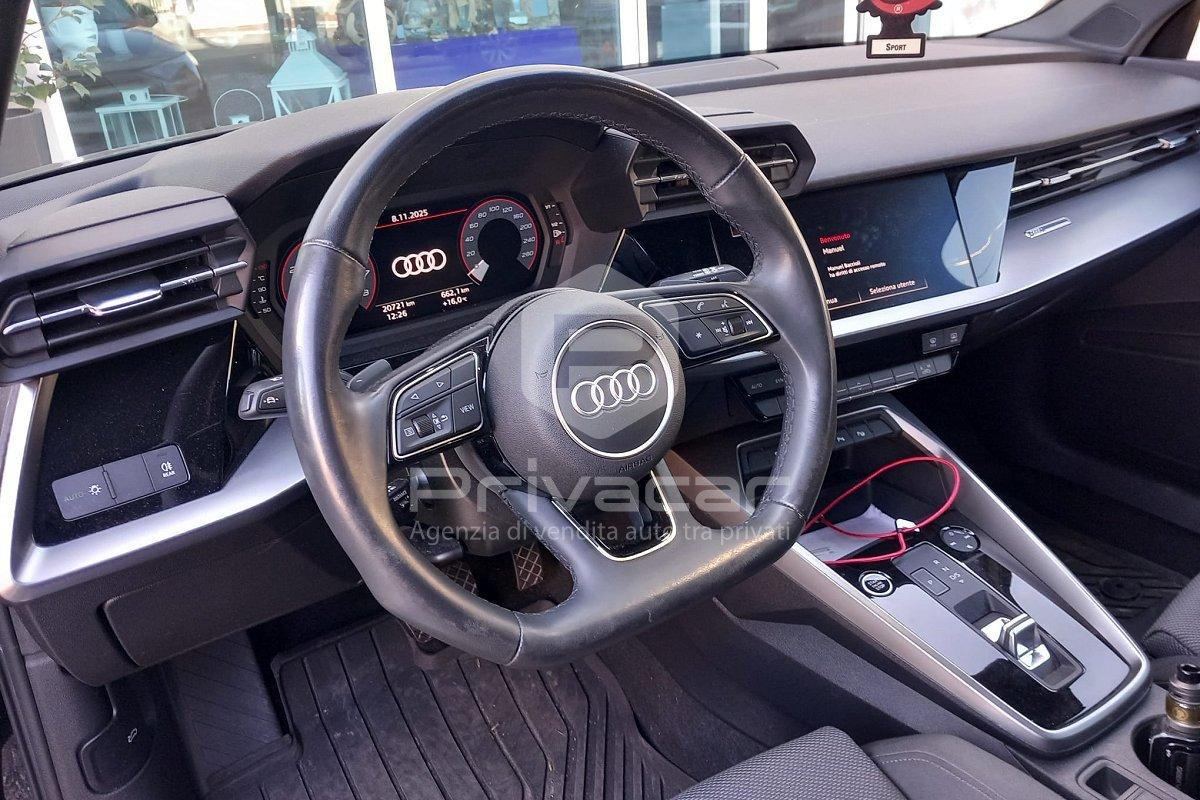 AUDI A3 Sedan 30 TFSI S tronic Business Advanced