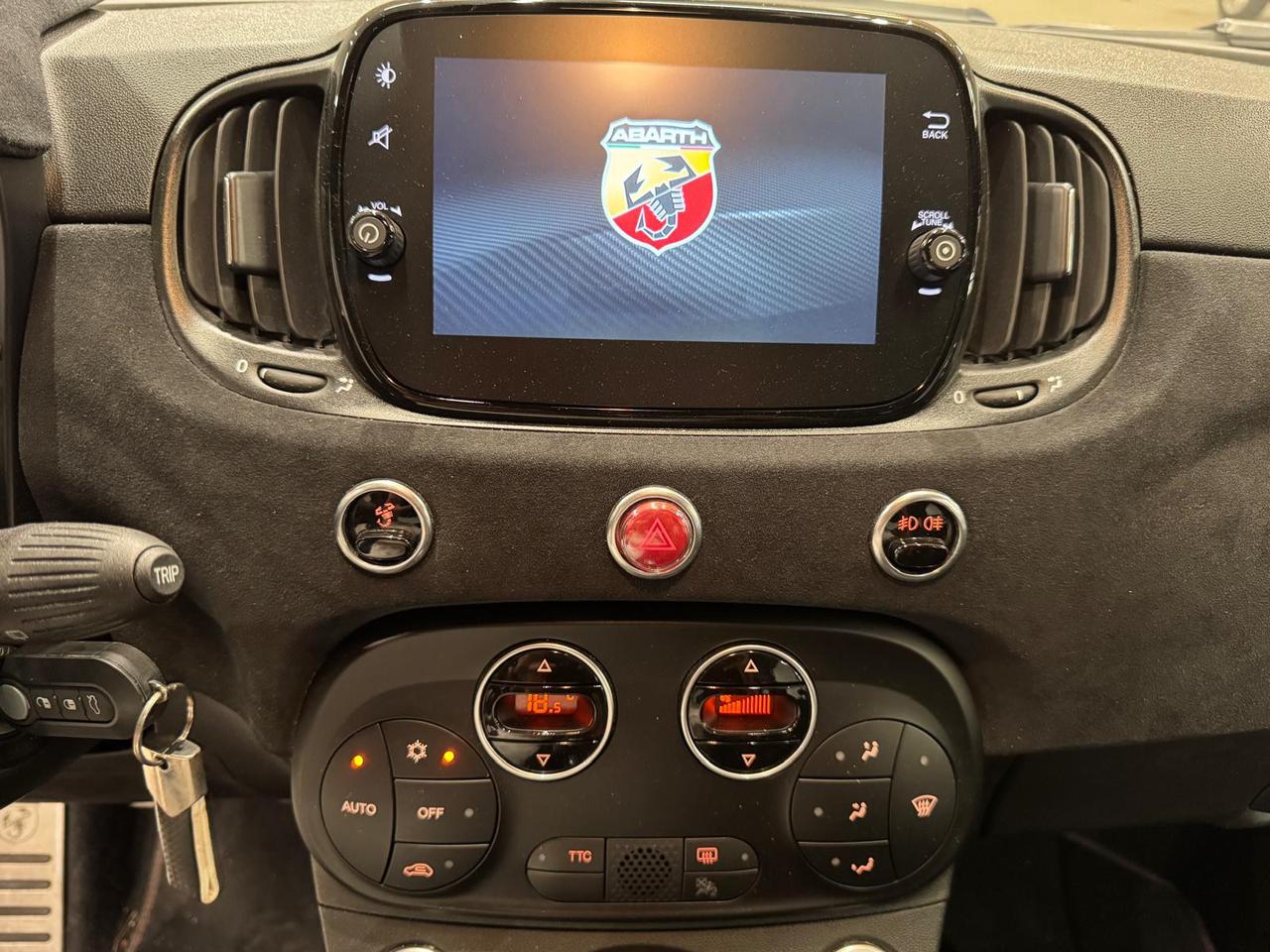 Abarth 500 - 695 1.4 t-jet 70th 180cv