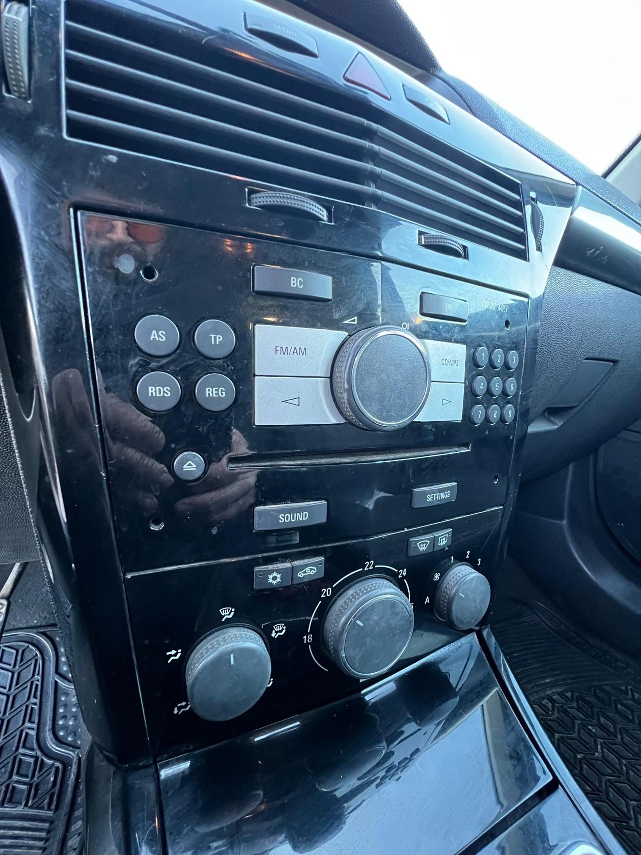 Opel Astra 1.7 CDTI 101CV 5 porte Enjoy