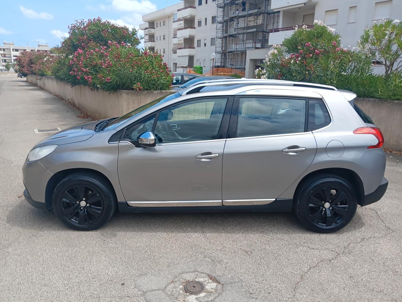 Peugeot 2008 1.6 e-HDi 92 CV Stop&Start Allure