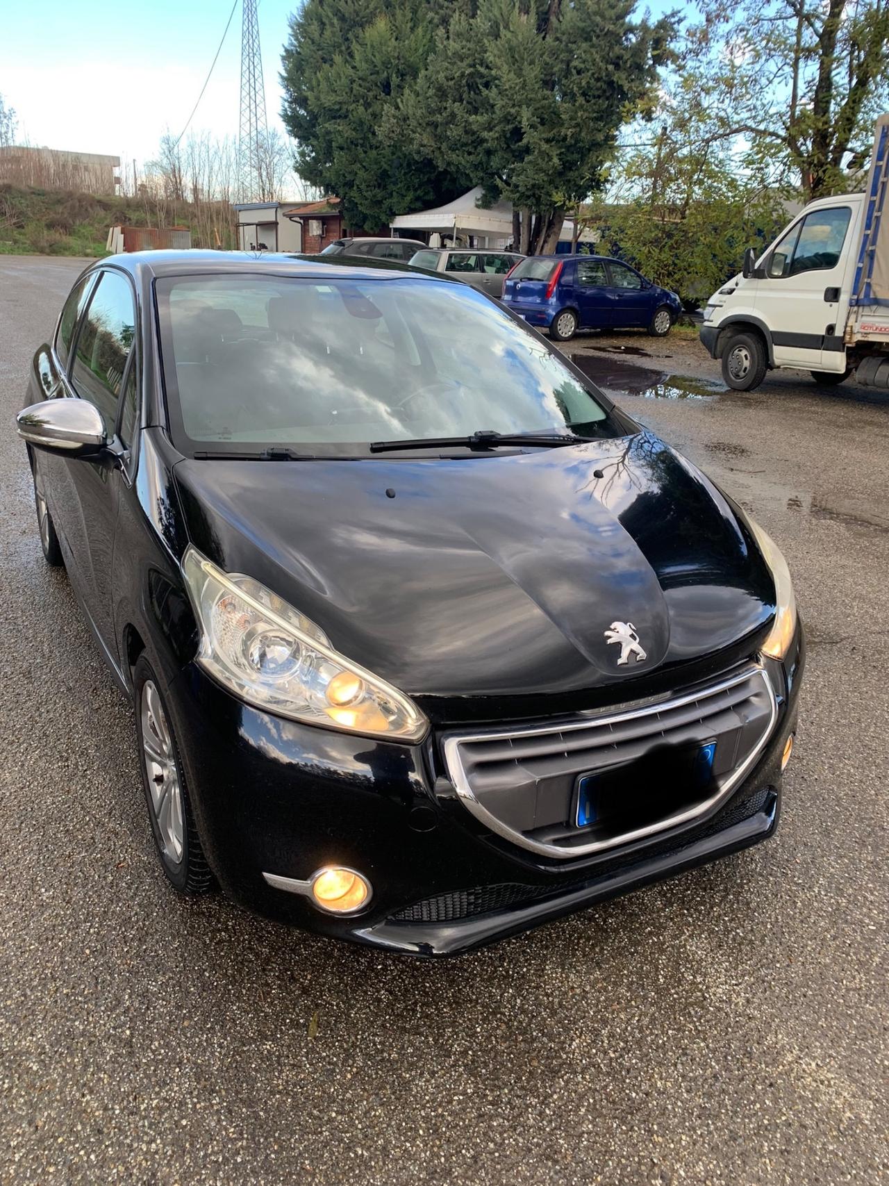 Peugeot 208 1.2 VTi 82 CV 3 porte Allure