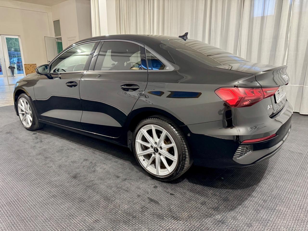 Audi A3 Sedan 35 TFSI Business Advanced