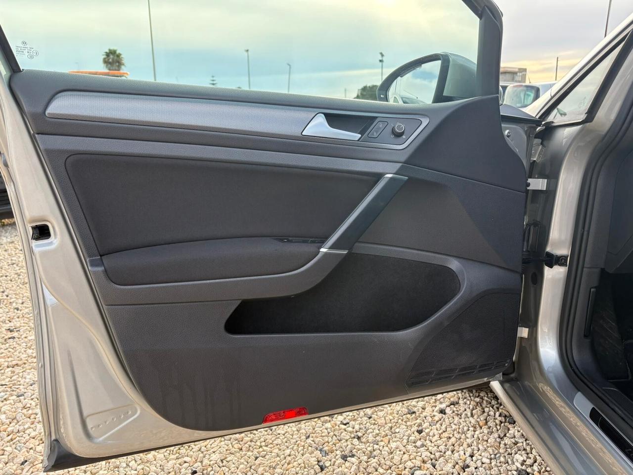 Volkswagen Golf Variant 1.6 TDI 110 CV Comfortline BlueMotion Tech.