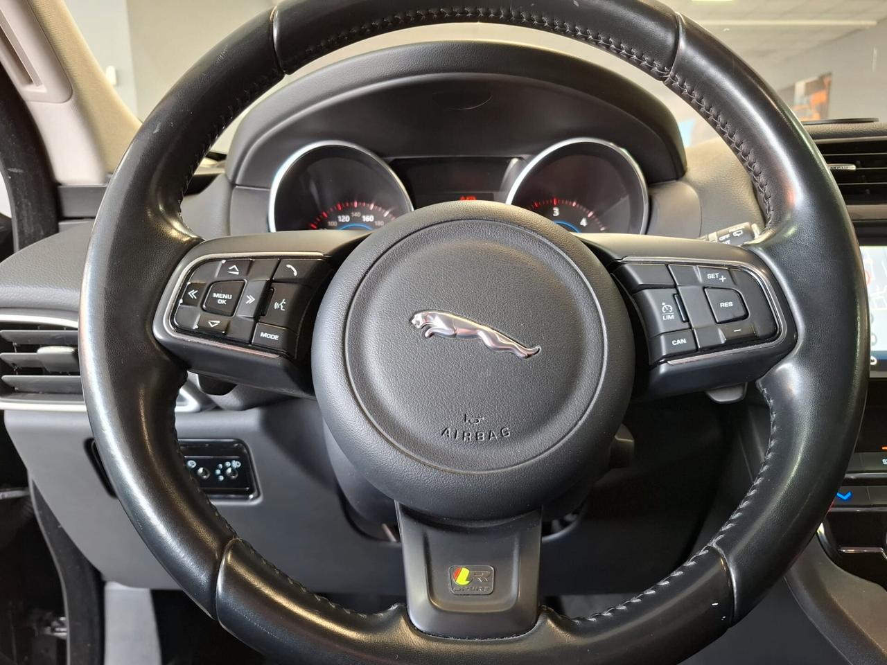 Jaguar F-Pace R-Sport Diesel Automatica