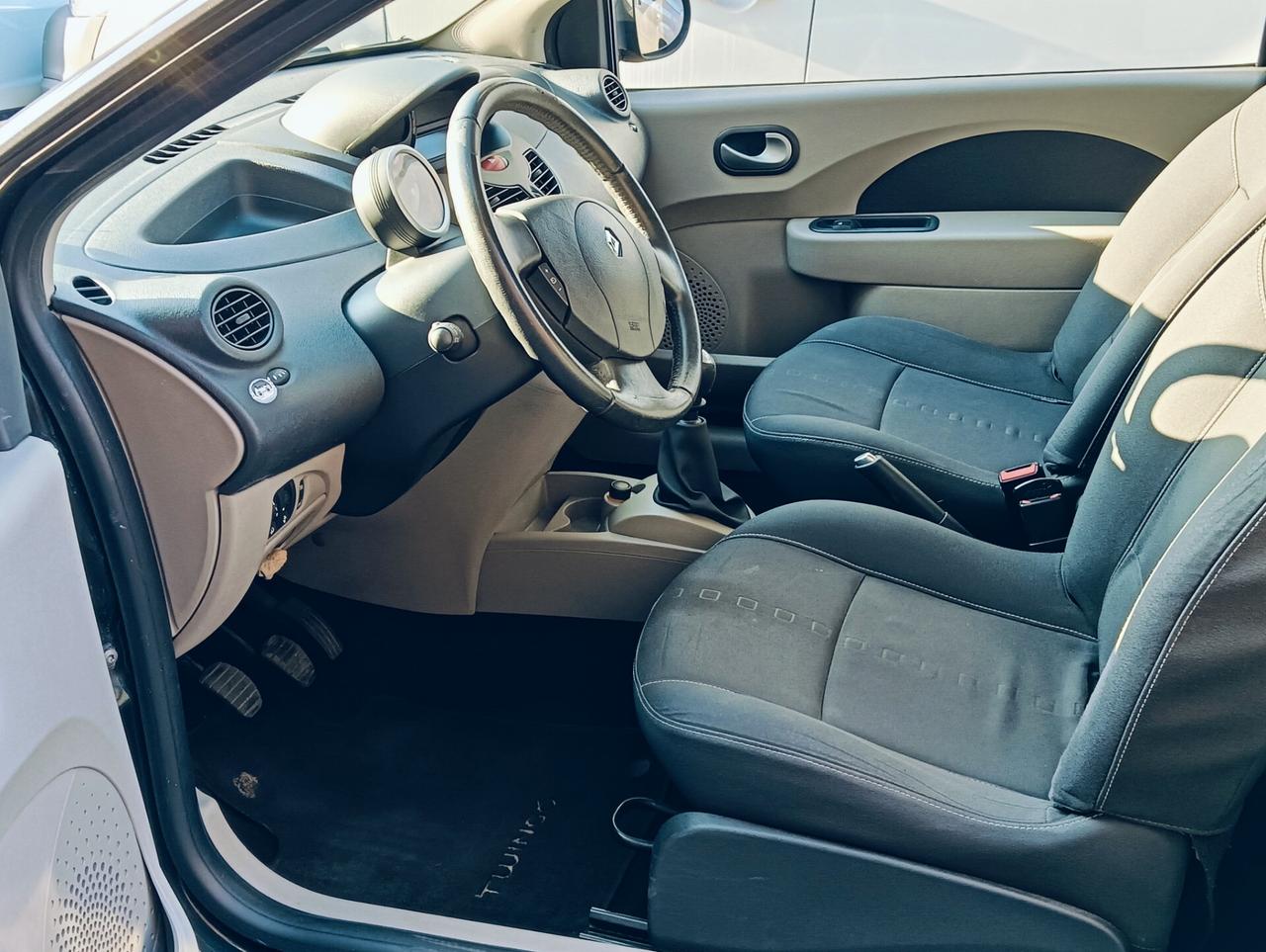 Renault Twingo 1.2 8V