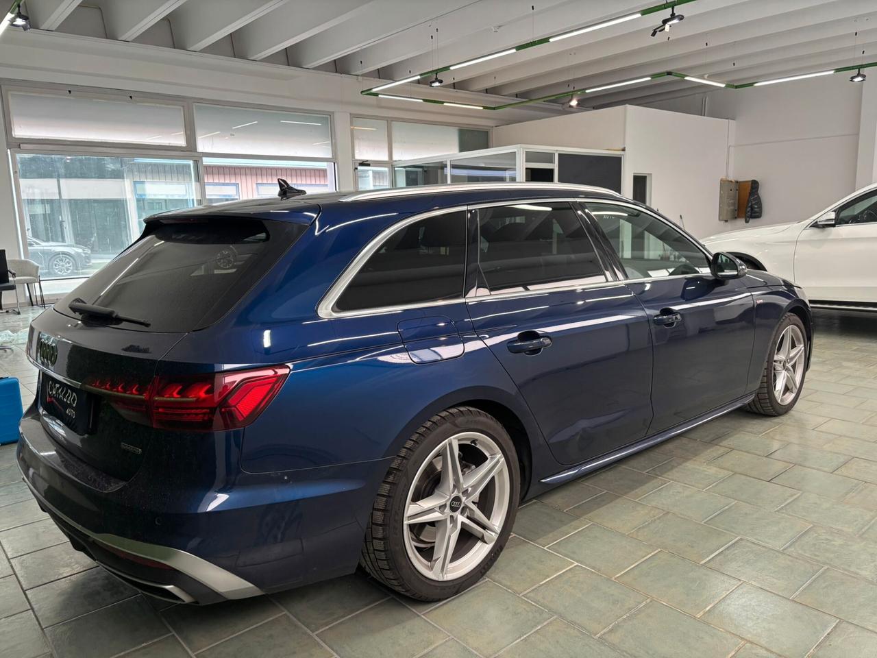 Audi A4 Avant 40 TDI quattro S tronic line edition