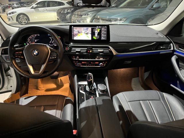 BMW 520 d 48V Touring Luxury /NAVI/PELLE/PARK/TELECAM/LED