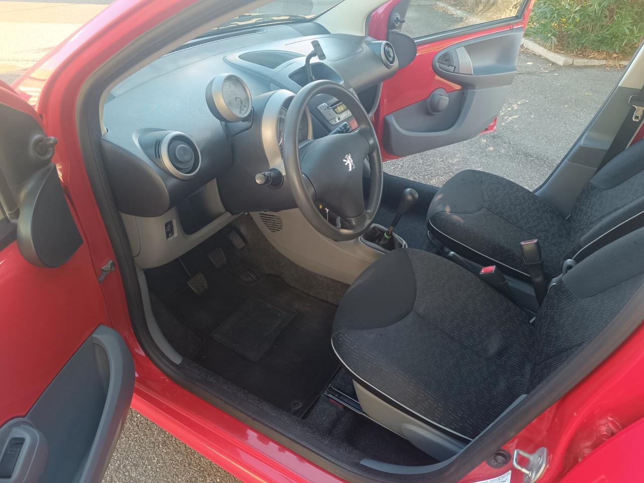 Peugeot 107 1.0 5 porte del 2011 SOLO 63.000 KM