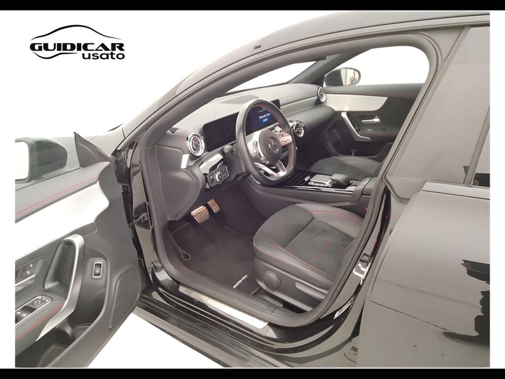 Mercedes-Benz CLA Sh.Brake - X118 - CLA Shooting Brake 200 d Premium auto