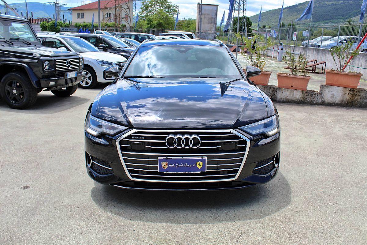 AUDI - A6 Avant - A6 Av 40 2.0 TDI qu ultra S tr Bus. Des.