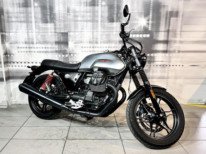 Moto Guzzi V7 III Stone S