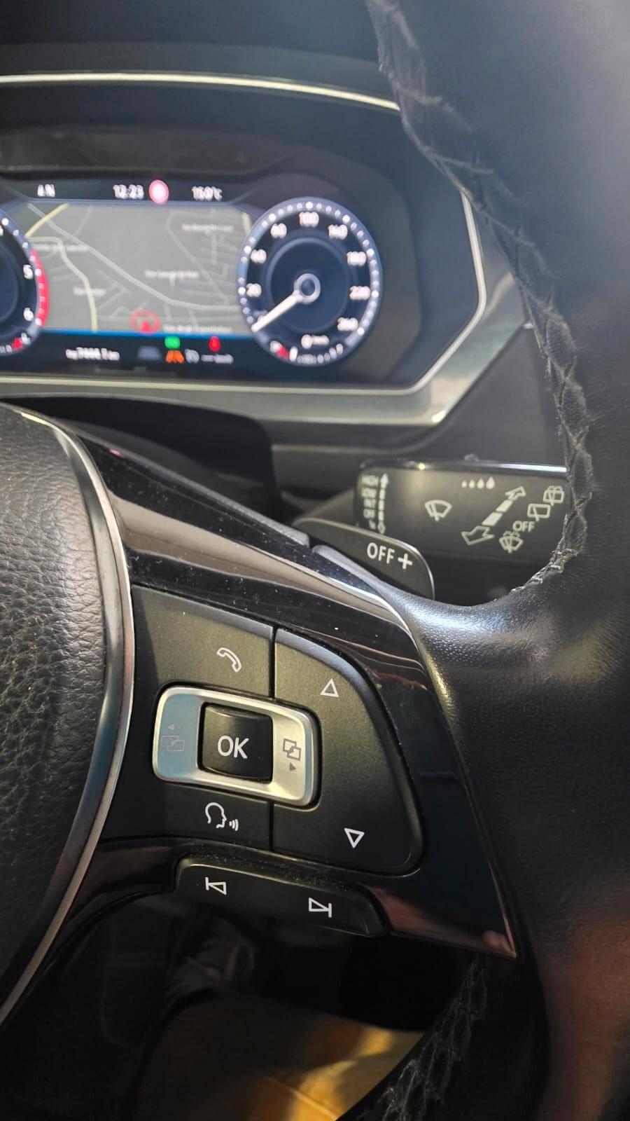 Volkswagen Tiguan 2.0 BiTDI SCR DSG 4MOTION Executive R-Line BMT