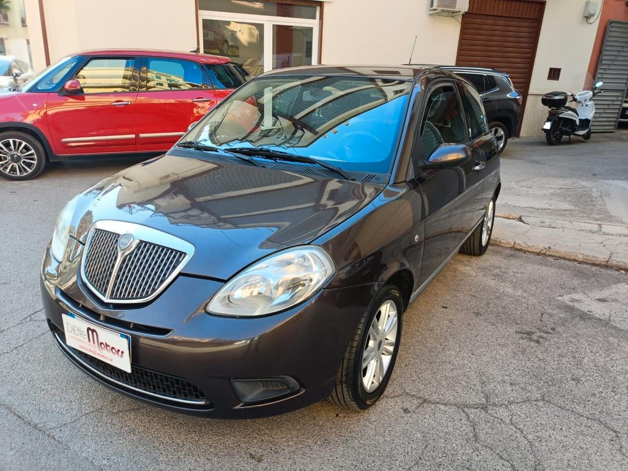 Lancia Ypsilon 1.2 Platino