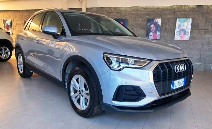 Audi Q3 40 TDI quattro S tronic Business Advanced