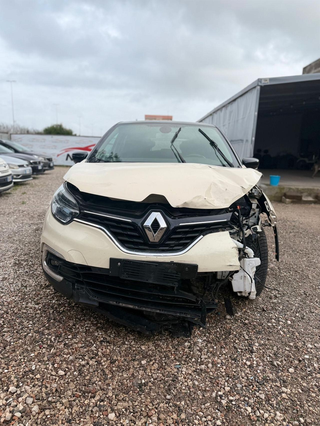 Renault Captur TCe 12V 90 CV Sport Edition2 Sinistrata Incidentata