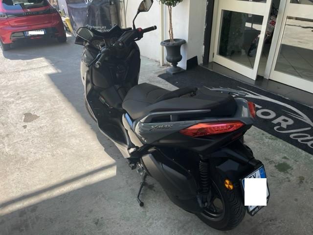 Yamaha X-Max 300 TECH MAX