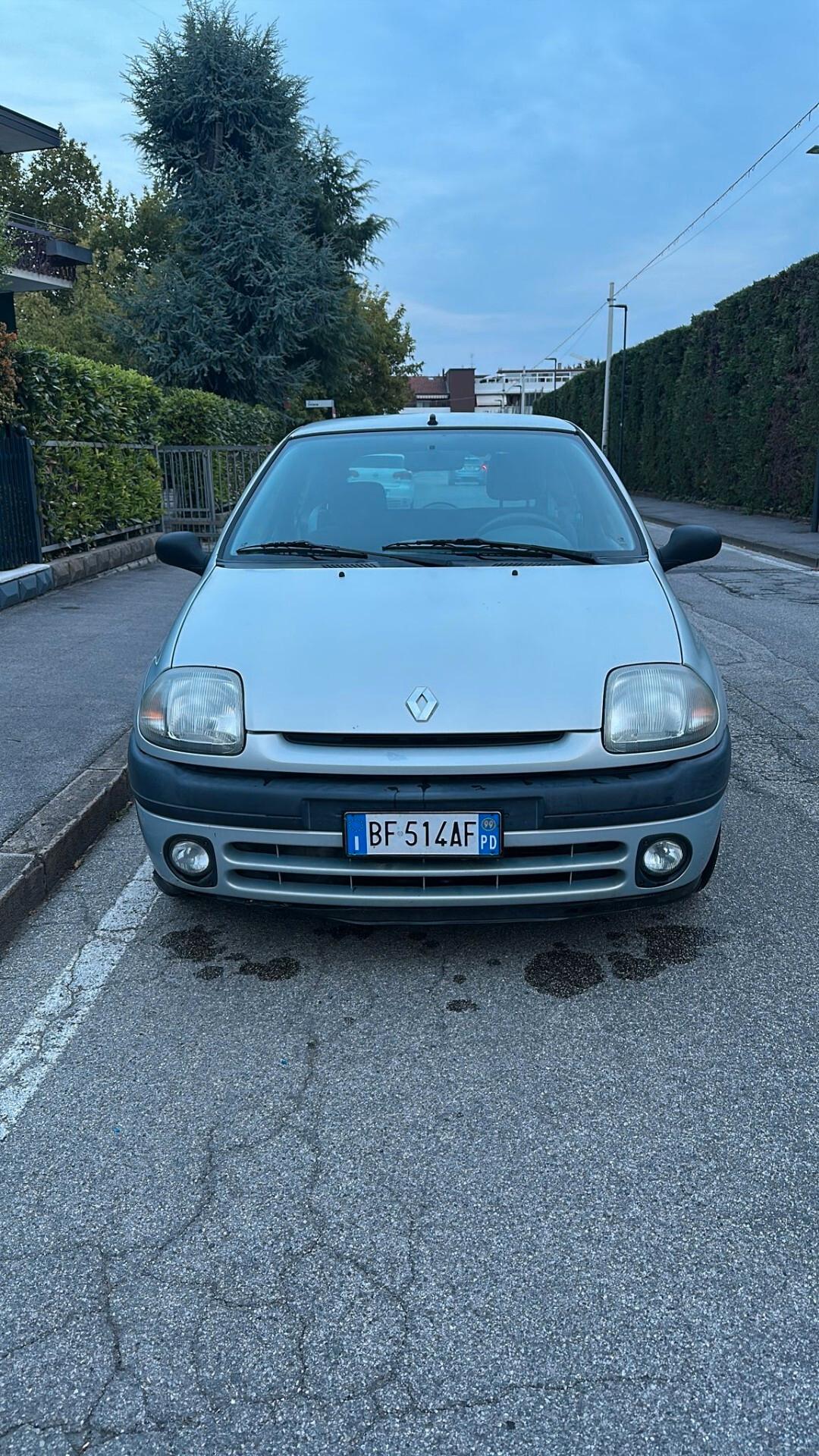 Renault Clio 1.2 Neopatentati