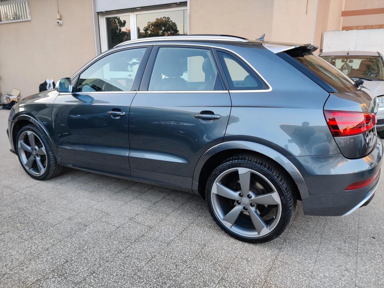 Audi RSQ3 RS 2.5 TFSI quattro S tronic