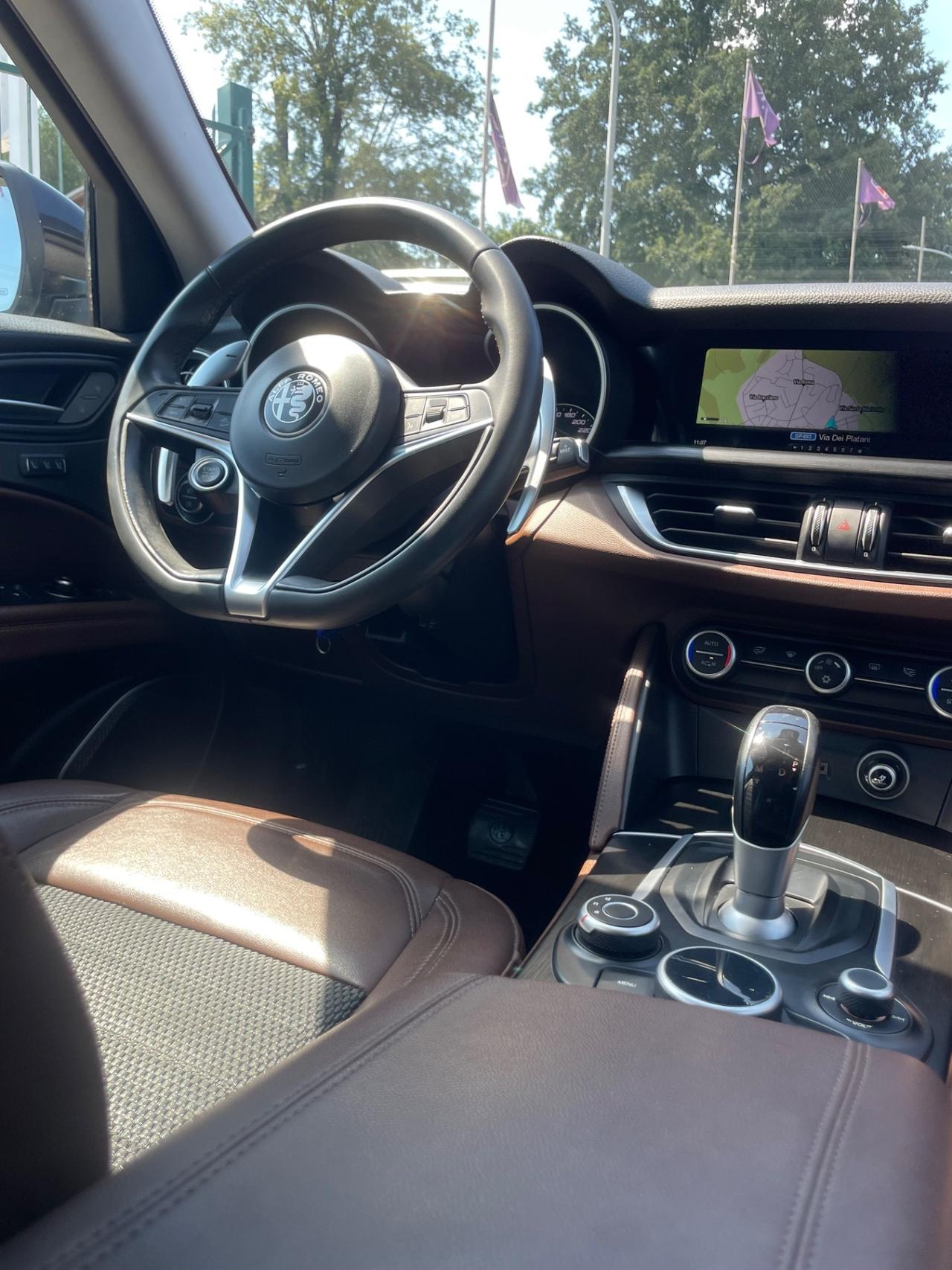 Alfa Romeo Stelvio 2.2 Turbodiesel 180 CV AT8 RWD Executive