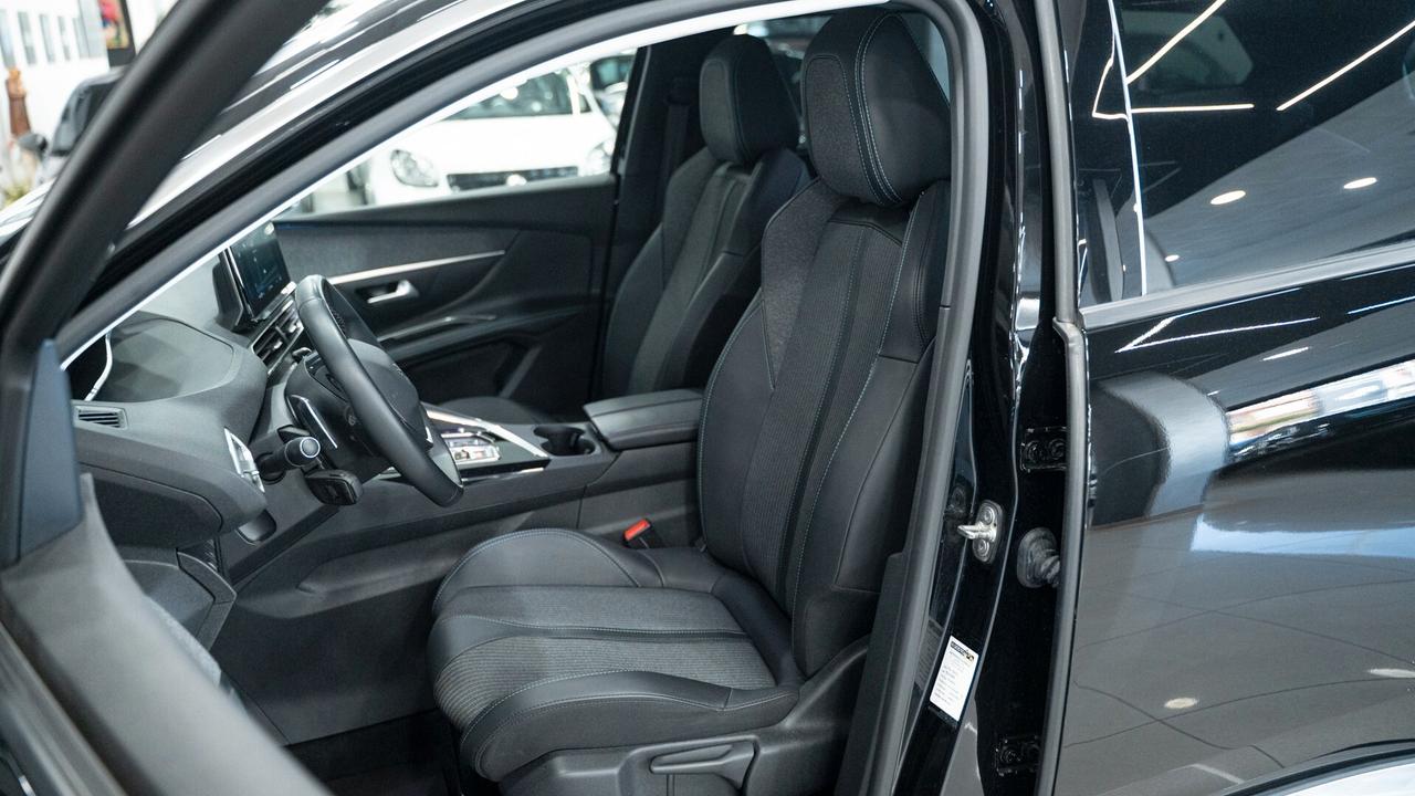 Peugeot 5008 1.5 BLUEHDI ALLURE PACK EAT8 7 POSTI S&S 131CV AUTO VIRTUAL FULL OPTIONAL