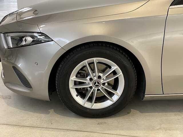Mercedes-Benz A 180 A 180 d Automatic Sport
