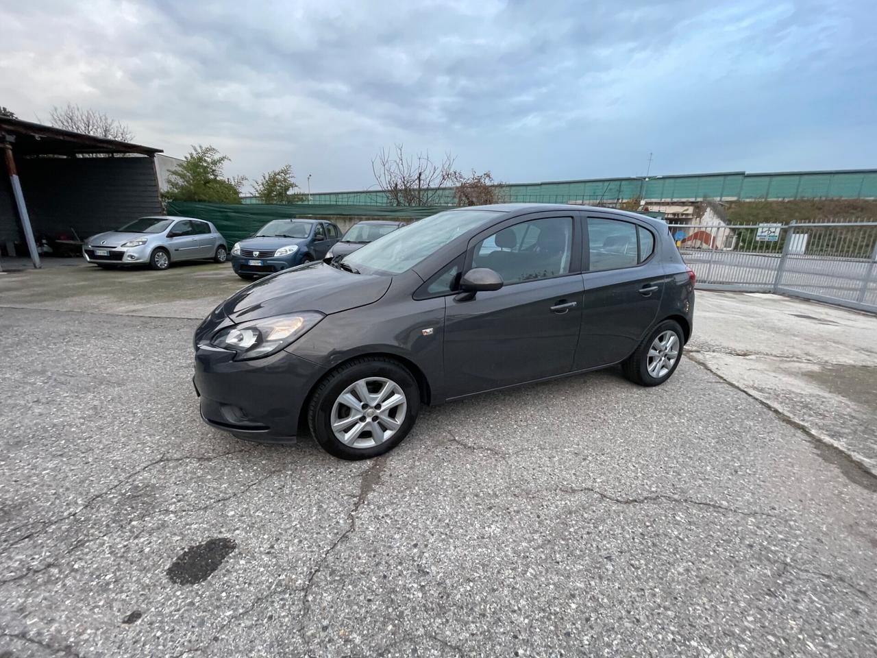Opel Corsa 1.4 90CV GPL Tech Coupé b-Color