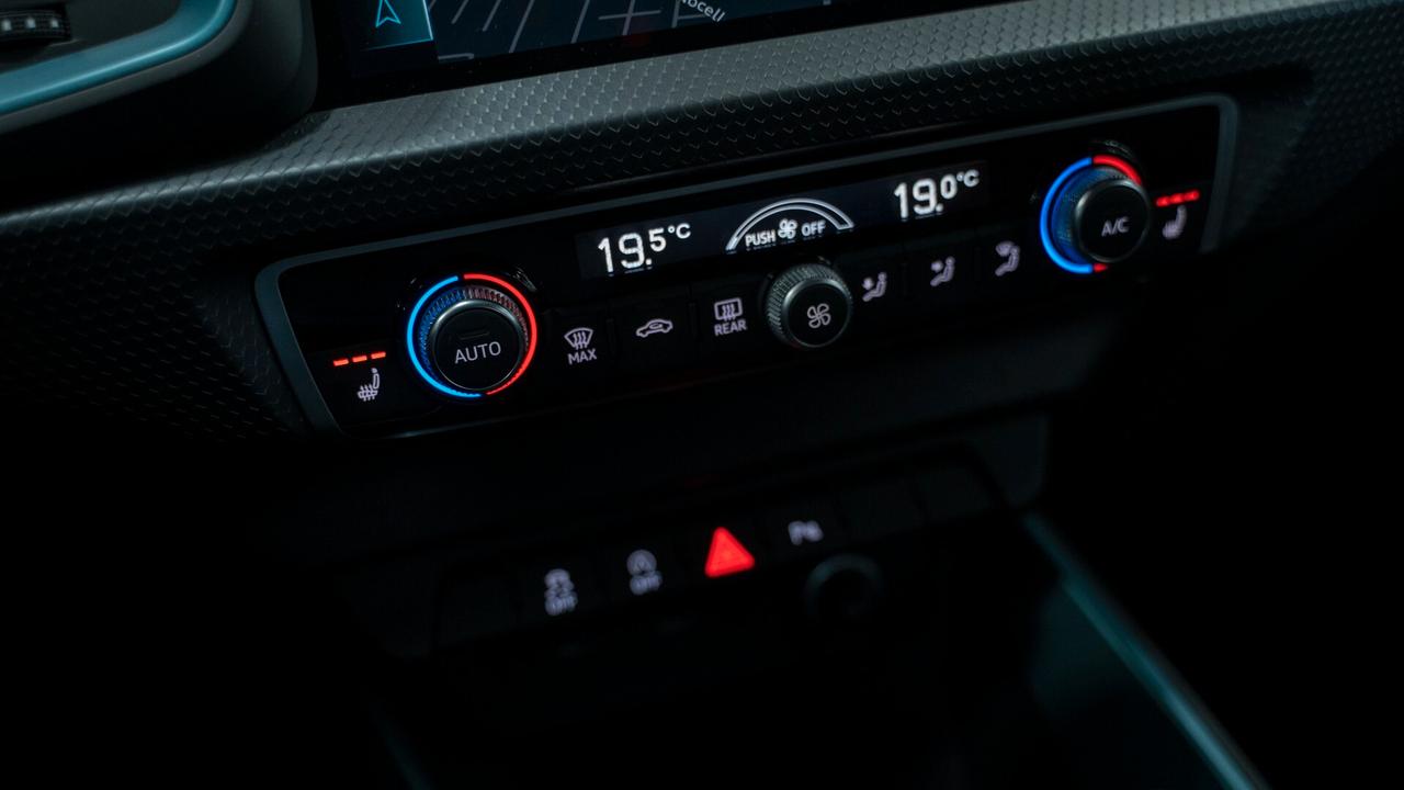Audi A1 CITYCARVER 30 1.0 TFSI S TRONIC SPORT 110 CV XENO NAVI KEYLESS FULL OPTIONAL