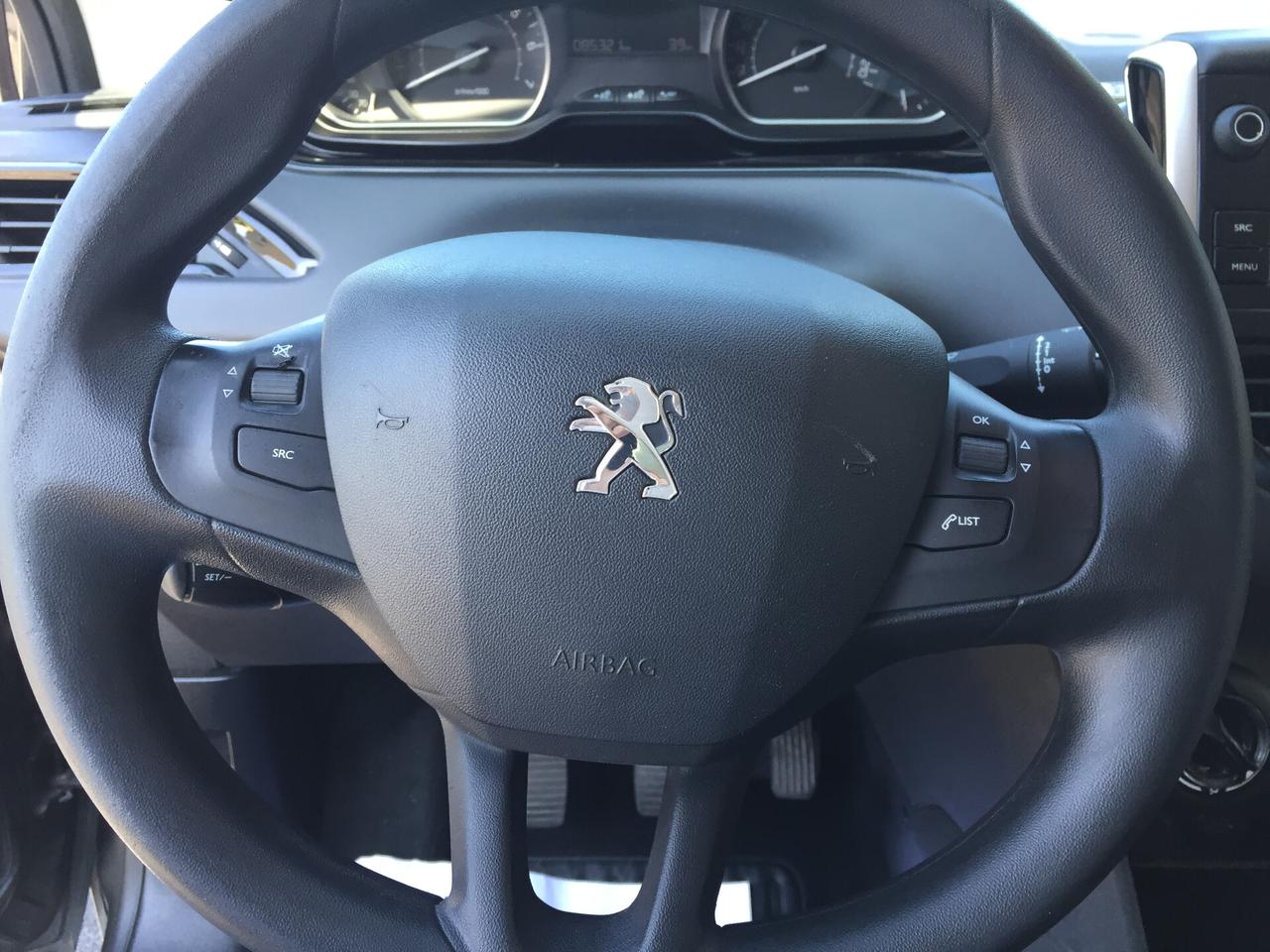 Peugeot 208 PureTech 82 5 porte Active x NEOPATENTATI
