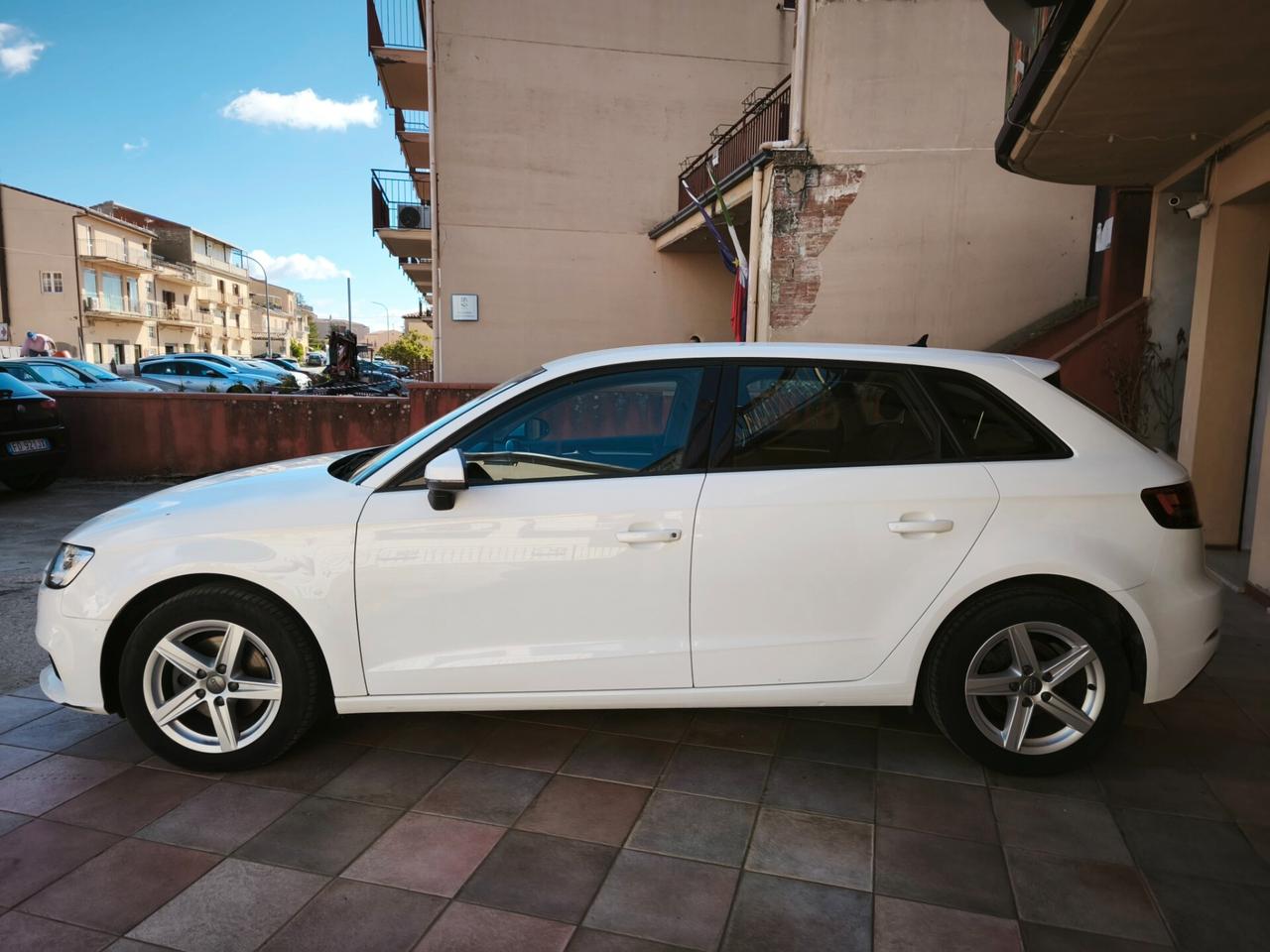Audi A3 SPB 1.6 TDI 115 CV *Noleggio Vendita senza Finanziamento