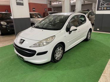 Peugeot 207 1.4 8V 75CV 5p. Active