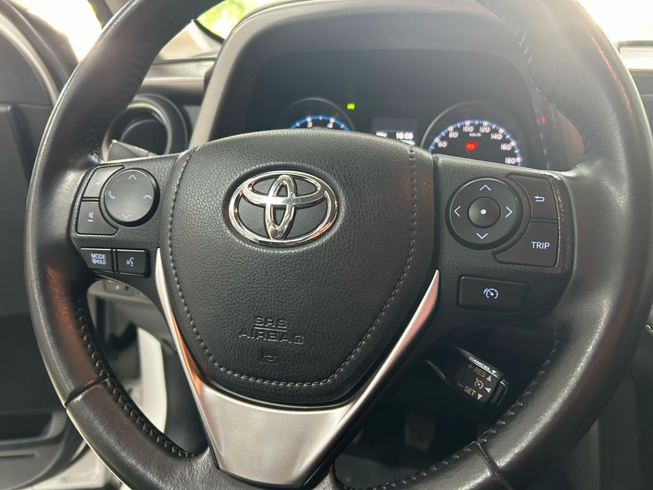 Toyota RAV 4 RAV4 2.0 D-4D 2WD Business