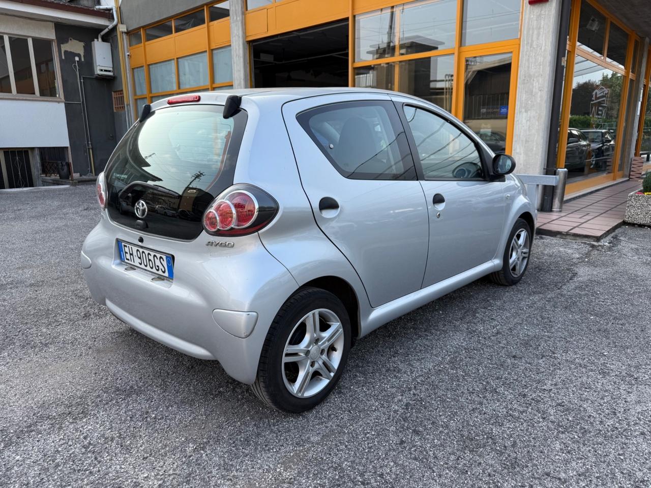 Toyota Aygo 1.0 benz/GPL 68cv E5