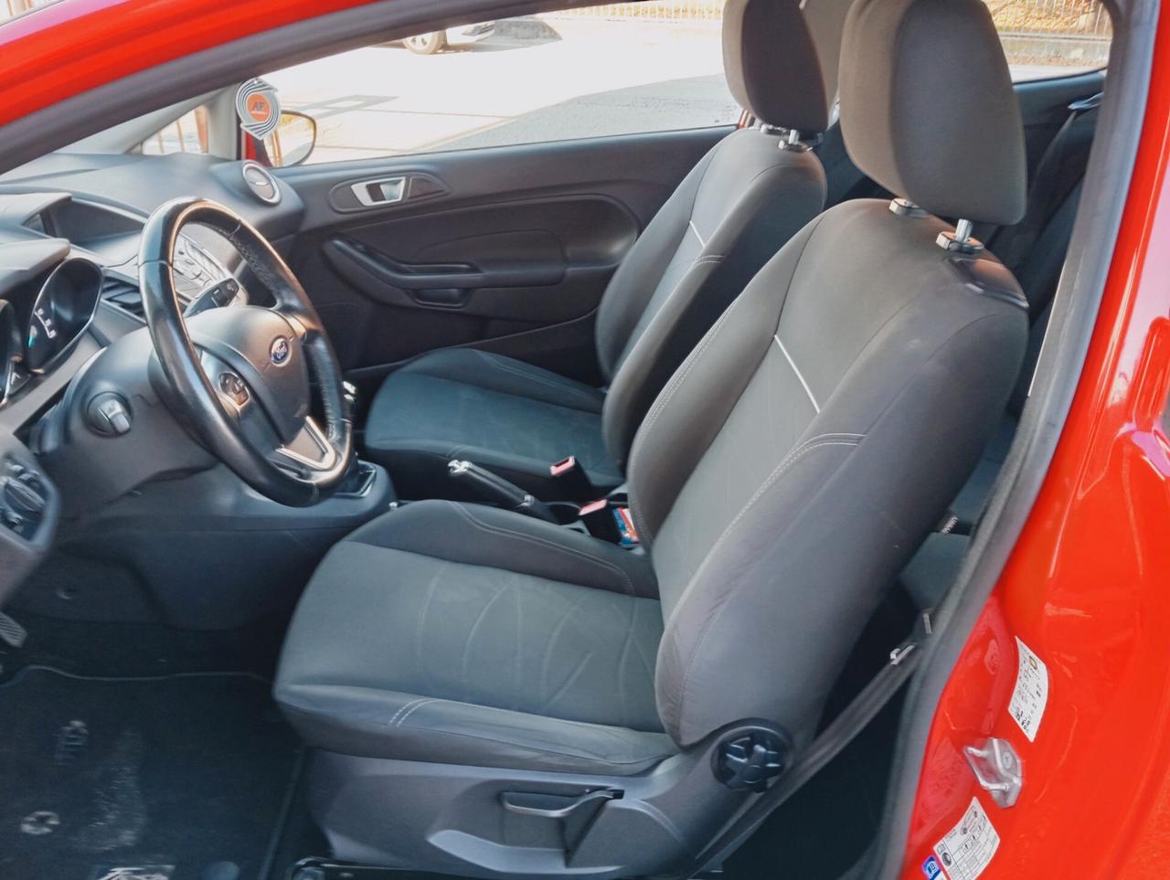 Ford Fiesta 1.4 3 porte Bz.- GPL Black & White Edition