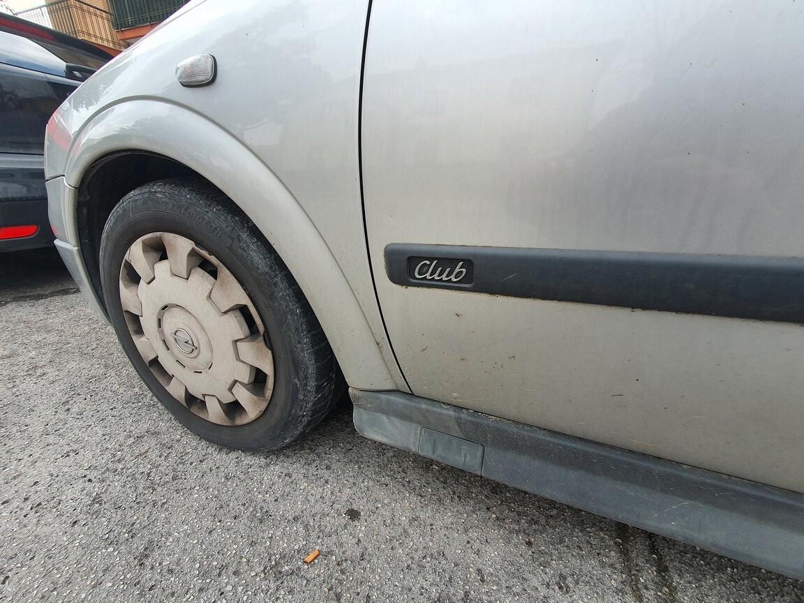 Opel Astra 1.6i 16V SW Club