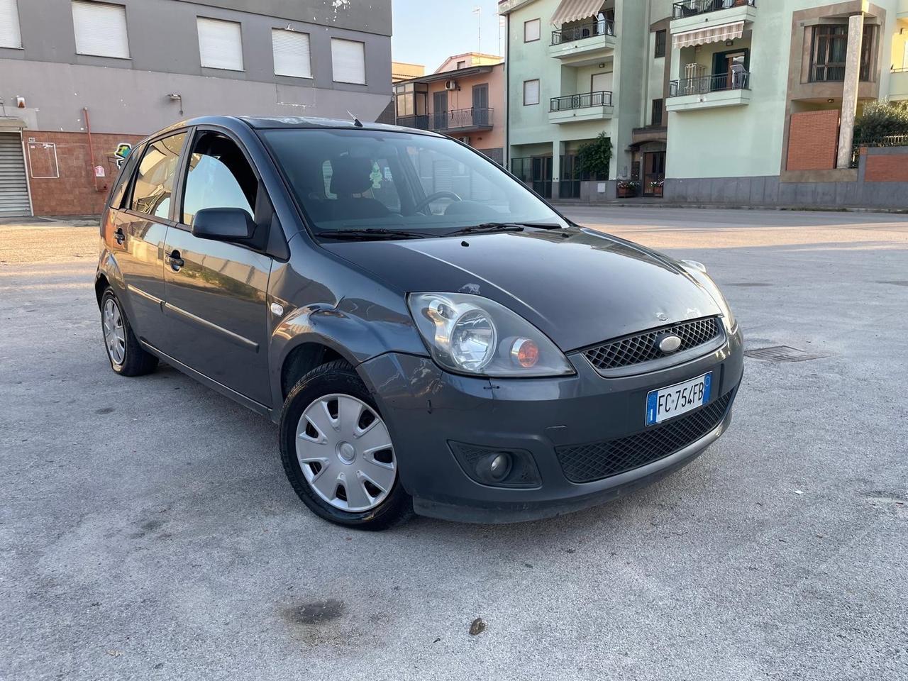 Ford Fiesta 1.4 TDCi 5p. Titanium Full Perfett