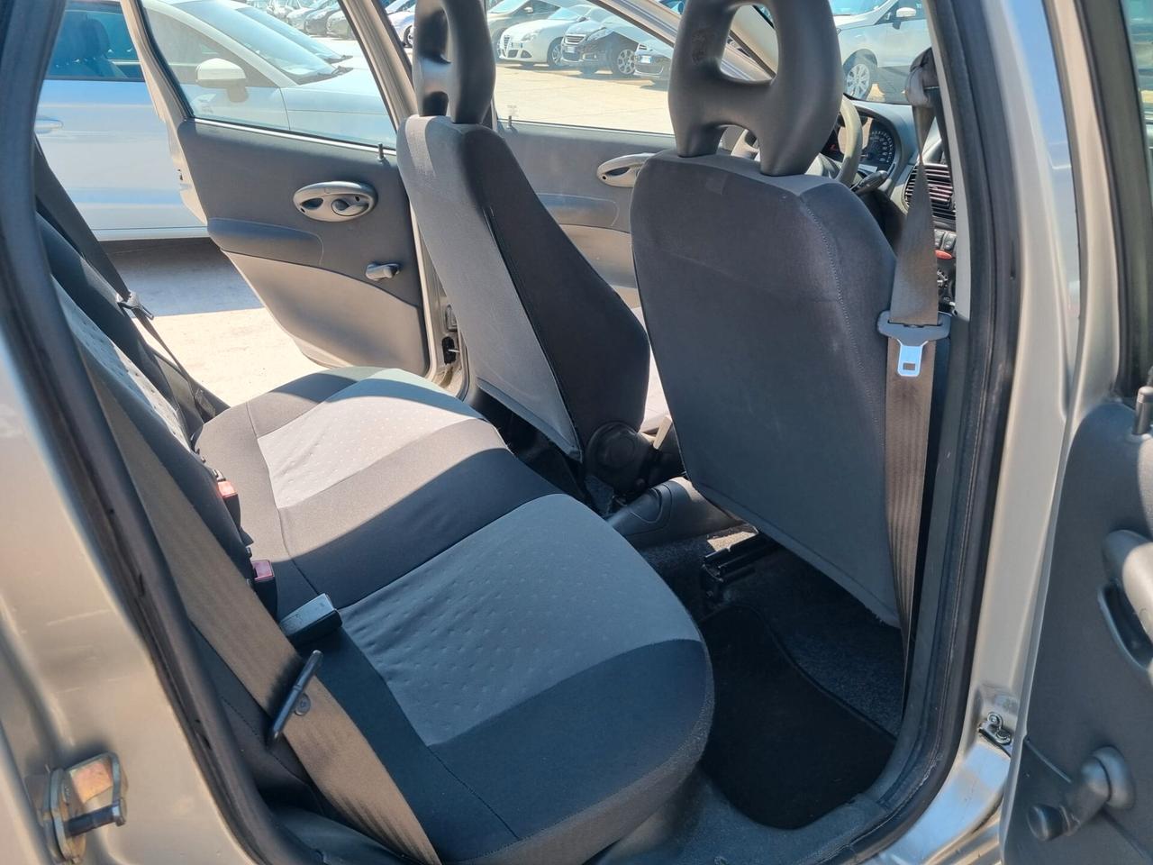 Fiat Punto 1.2i cat 5 porte ELX