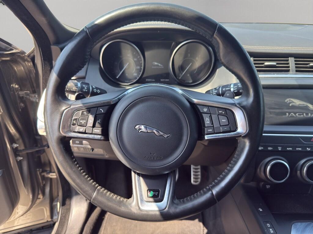 Jaguar E-Pace 2.0 D I4 R-Dynamic HSE AWD