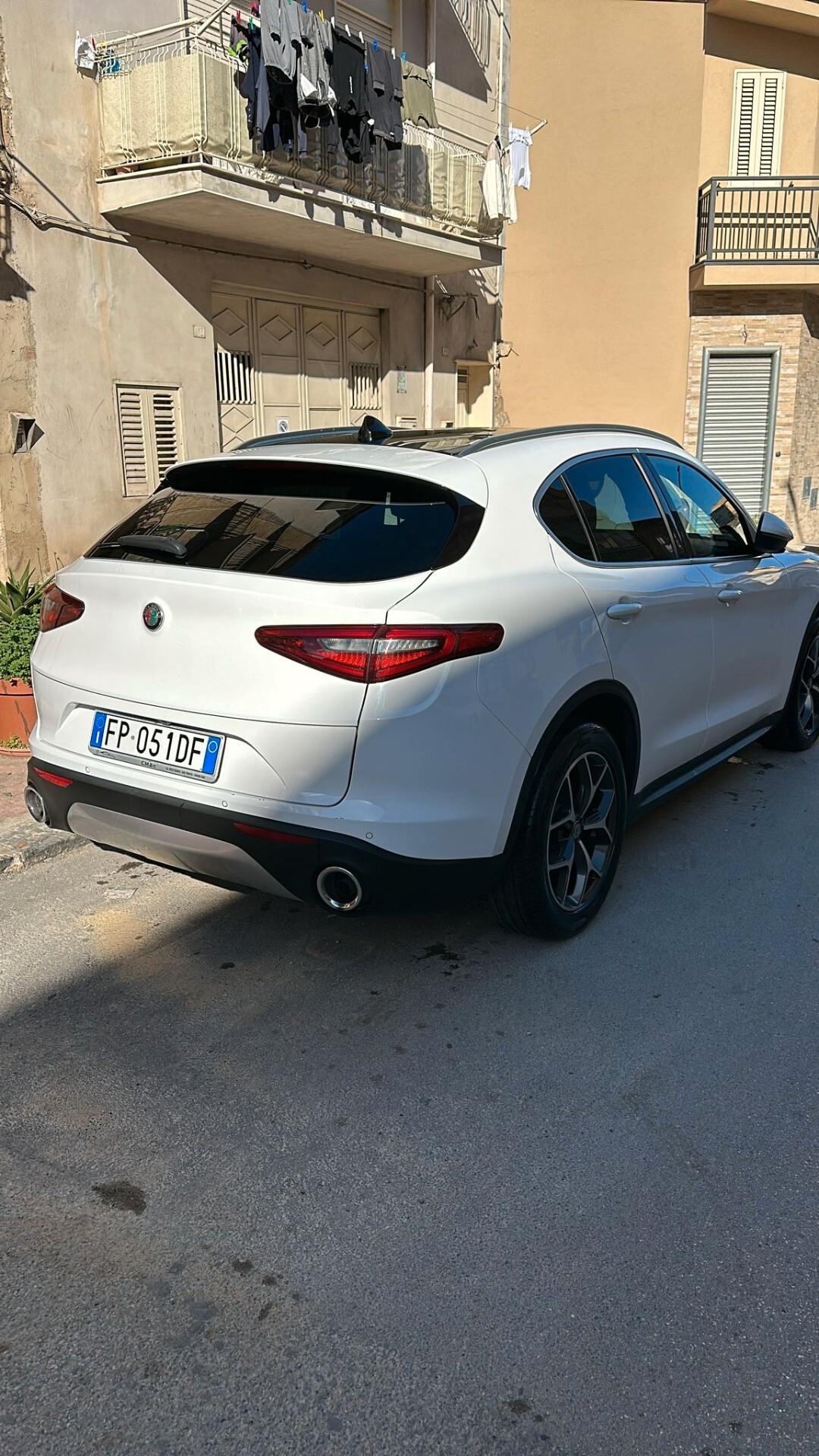 Alfa Romeo Stelvio 2.2 Turbodiesel 210 CV AT8 Q4 Executive