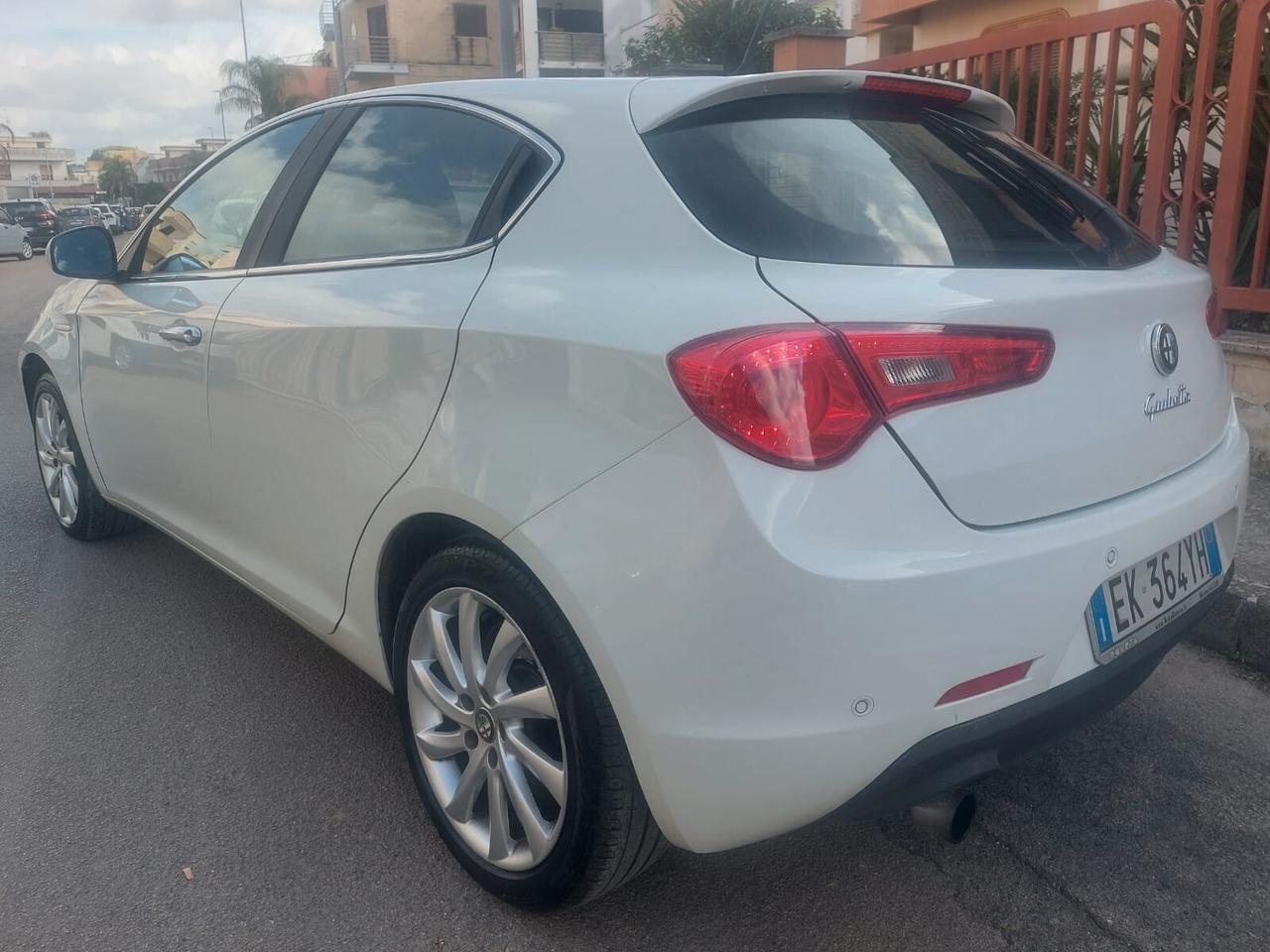 Alfa Romeo Giulietta 1.6 JTD 105 CV