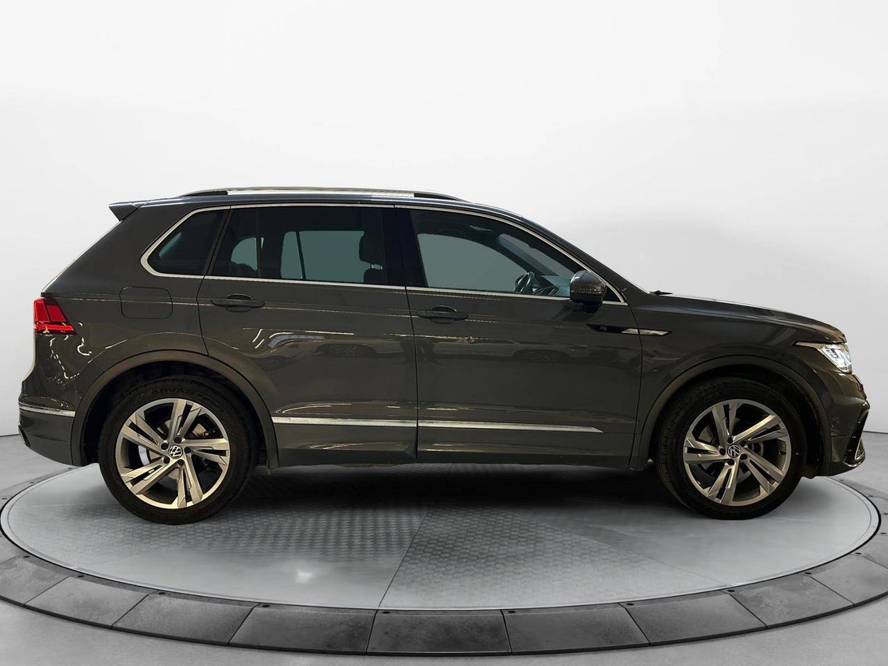 Volkswagen Tiguan 2.0 tdi R-Line 150cv